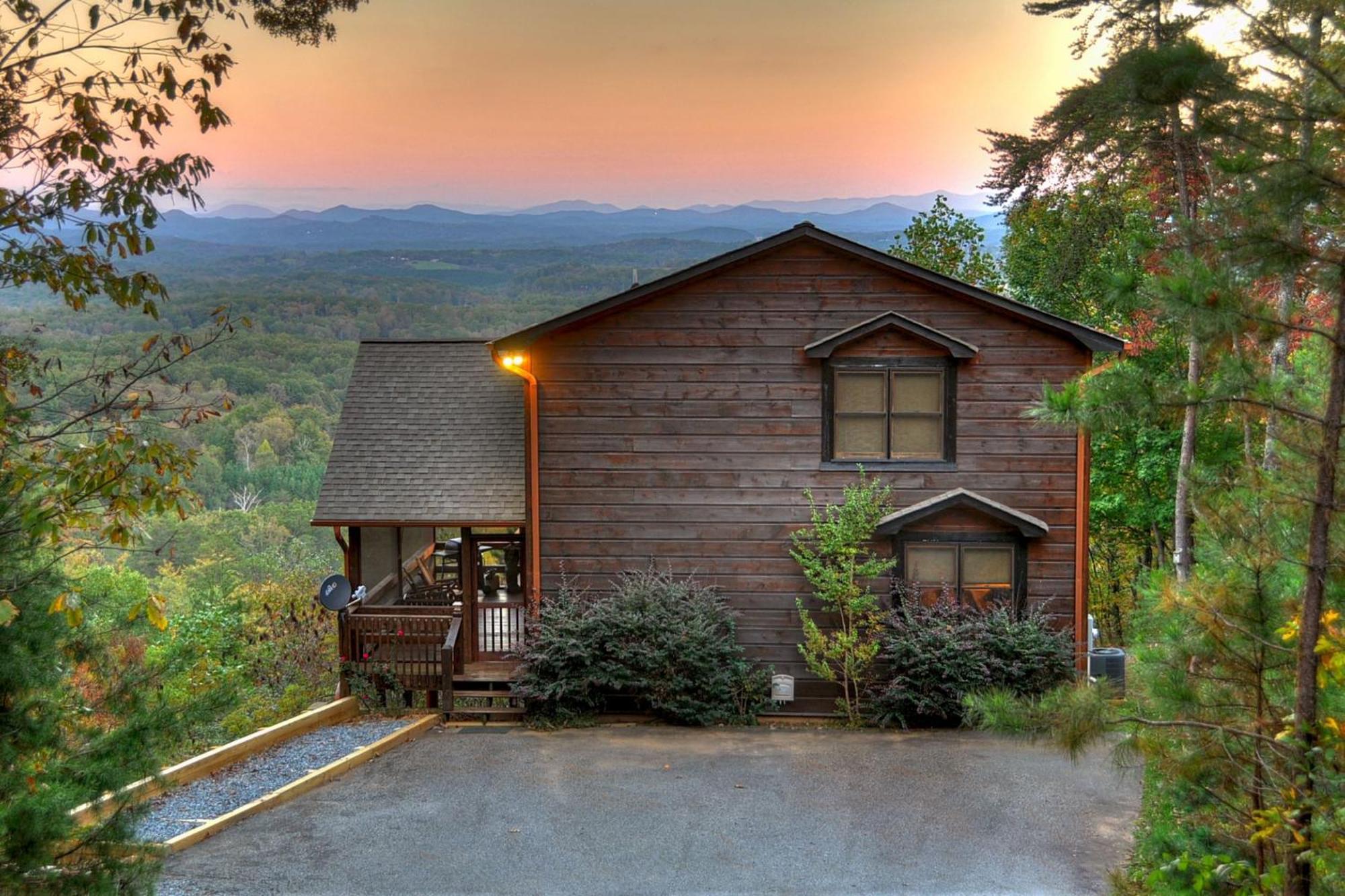 The View Sweeping Mountain Views Gas Fireplace Game Room Hot Tub Blue Ridge Exterior photo